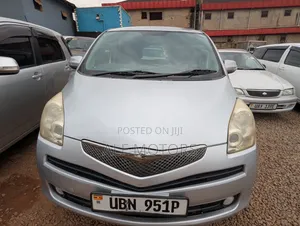 Toyota Ractis 2008 Silver