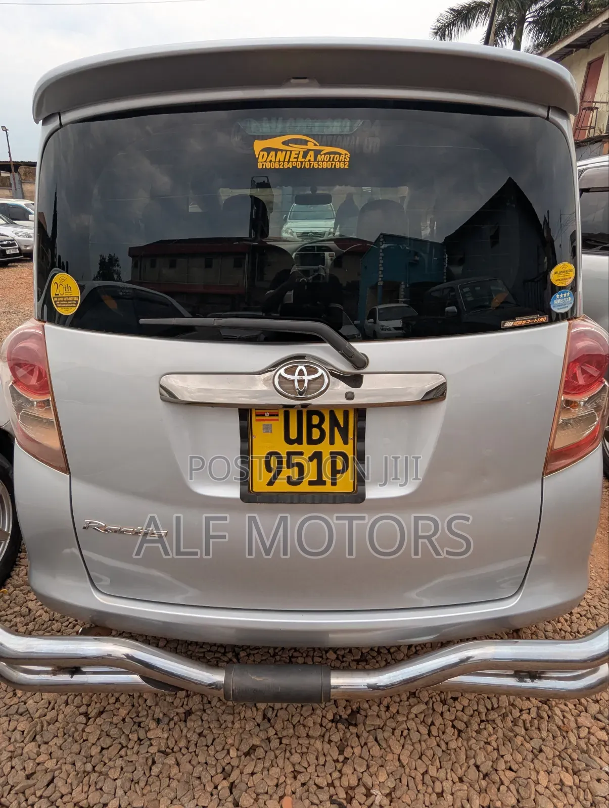 Toyota Ractis 2008 Silver