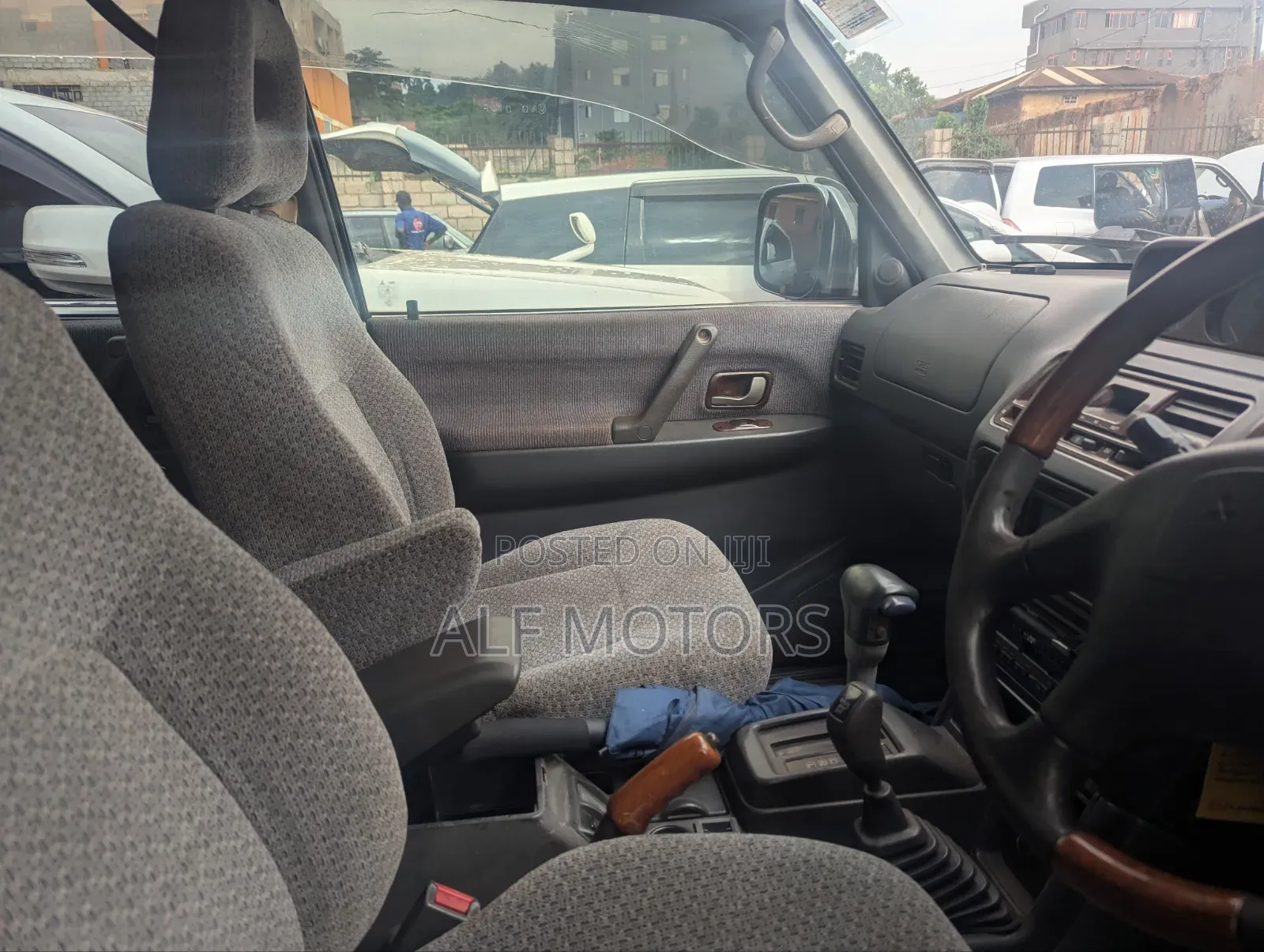 Mitsubishi Pajero Junior 1998 Silver