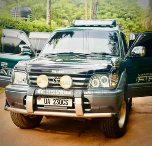Toyota Land Cruiser Prado 2004 Green