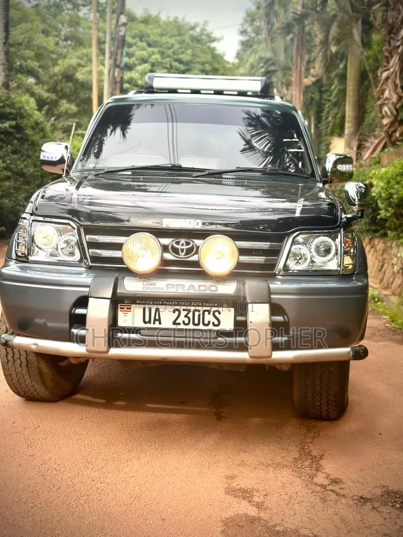 Toyota Land Cruiser Prado 2004 Green