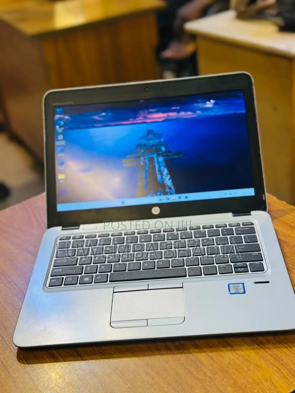 New Laptop HP EliteBook 820 G4 8GB Intel Core i5 SSD 256GB