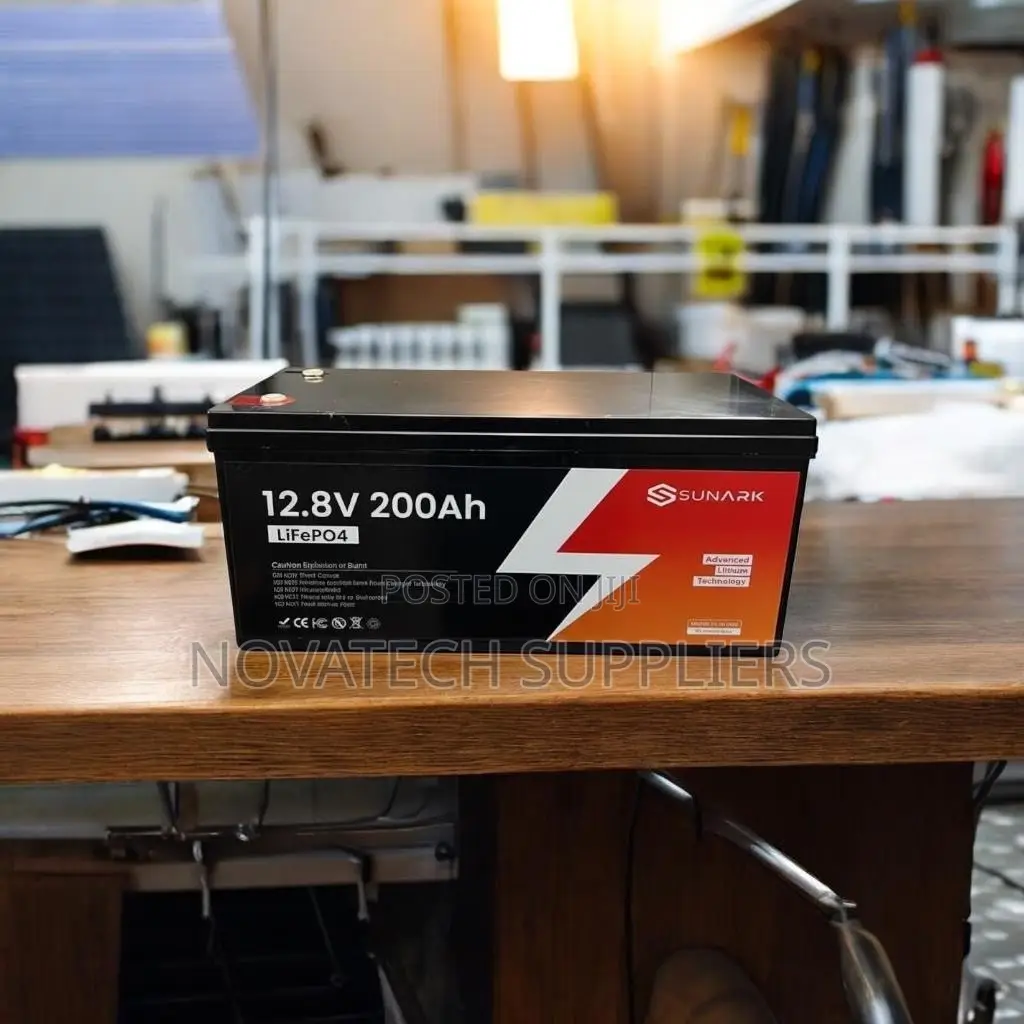 BRAND NEW SUNARK 12V 200Ah Deep Cycle Solar Battery