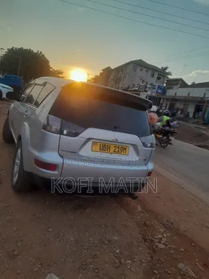 Mitsubishi Outlander 2.4 PHEV AWD 2016 Silver