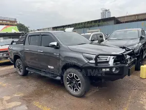 Toyota Hilux 2018 Gray