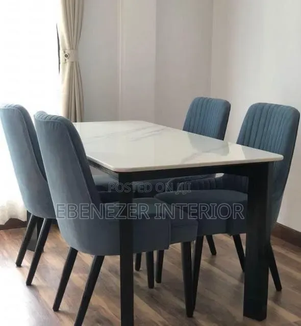 Modern Dressed Dinning Tables