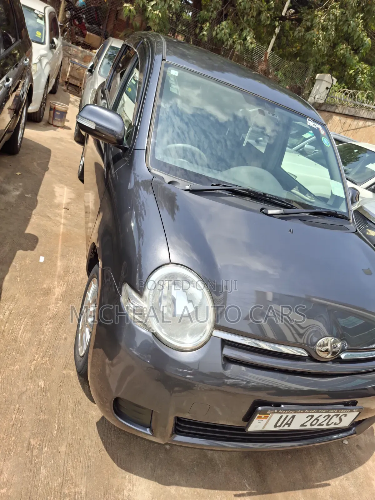 Toyota Sienta 2010 Black