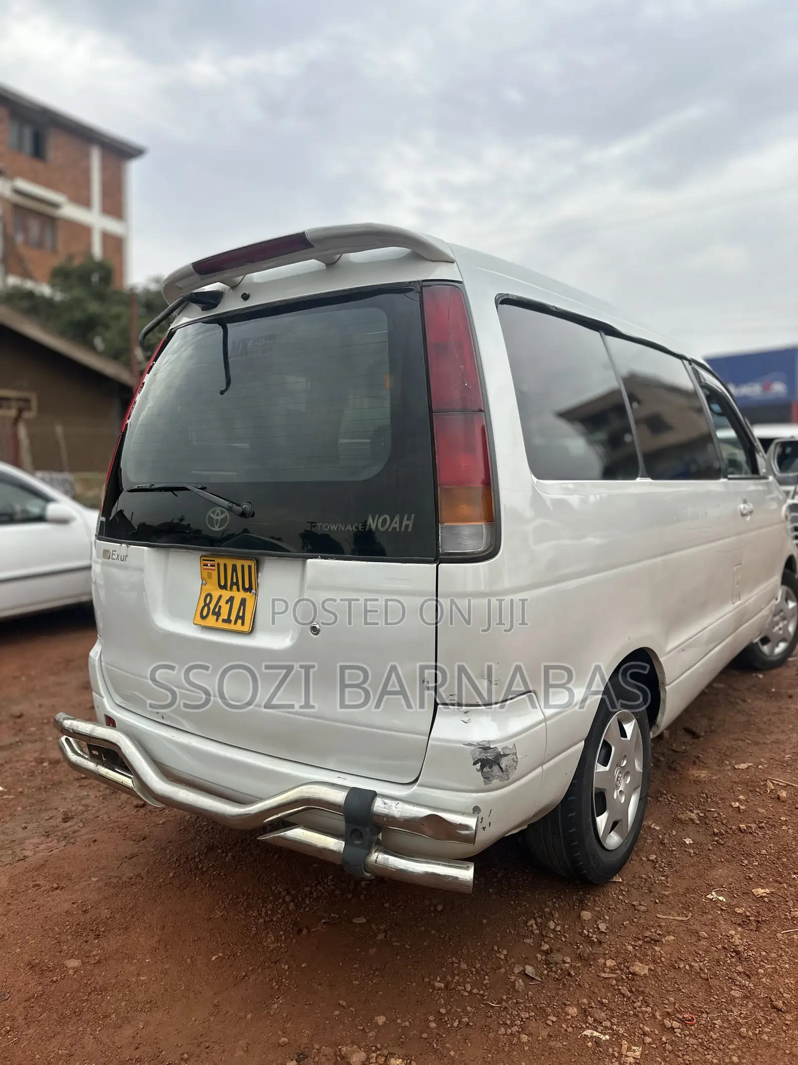 Toyota TownAce Noah 1998 White