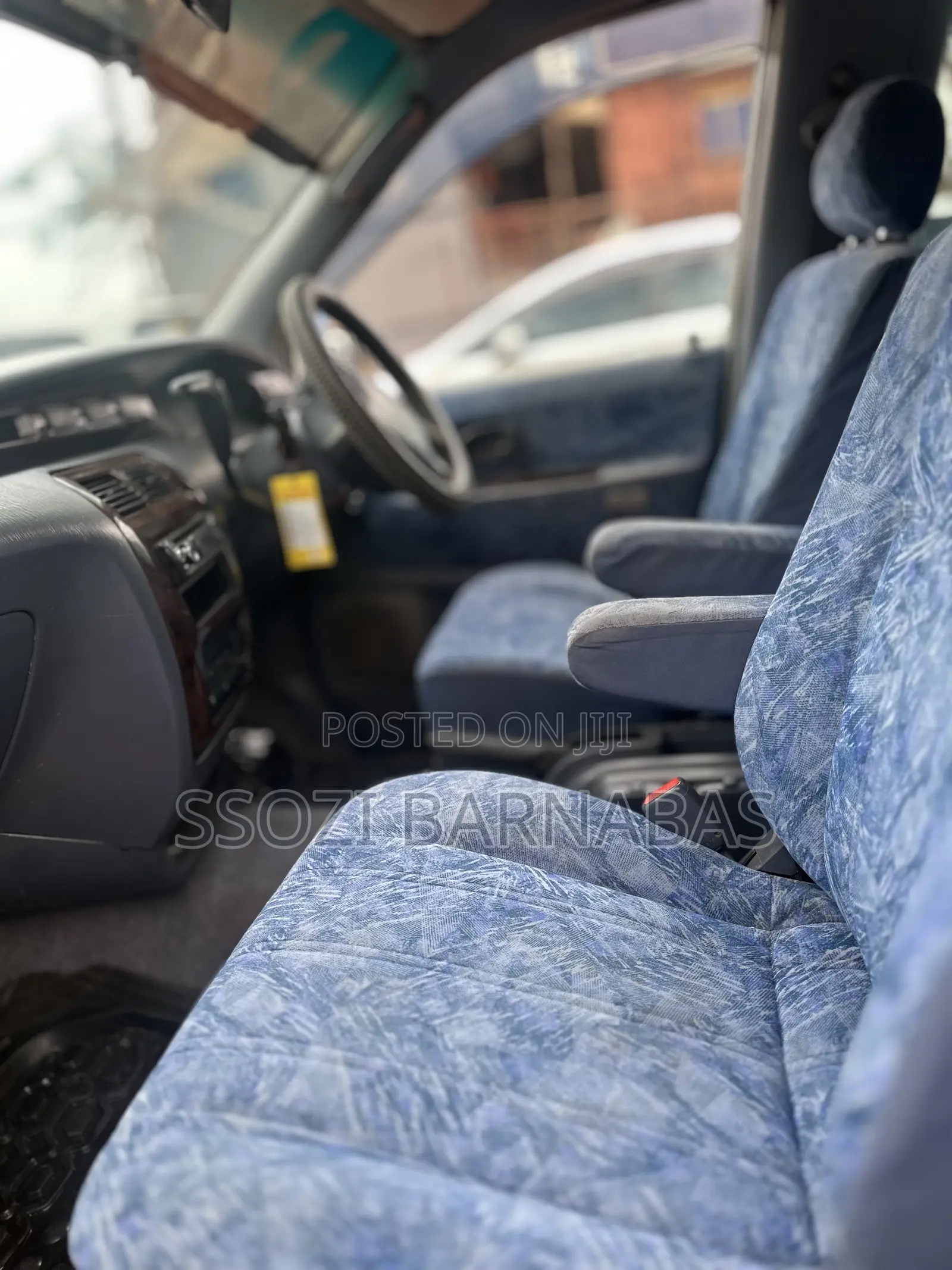 Toyota TownAce Noah 1998 White