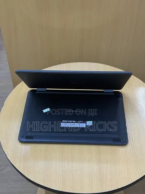Laptop Dell Latitude 3190 2-in-1 4GB Intel Pentium SSD 128GB