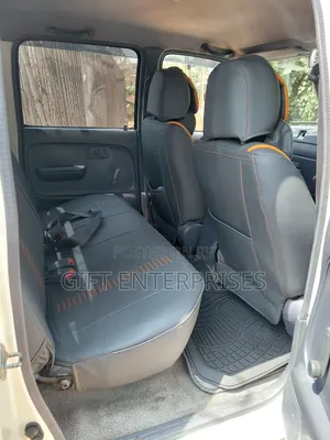 Toyota Hilux 1997 White