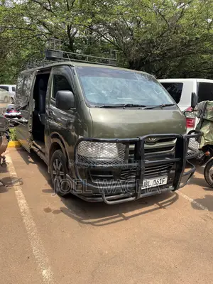 Toyota HiAce 2001 Green