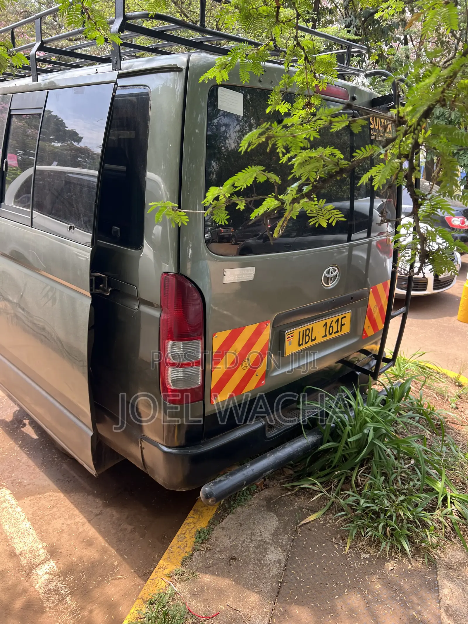 Toyota HiAce 2001 Green