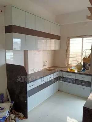 Kitchen Cabinets/Madina Kitchen Cabinet 940,000/- Per Running Meter