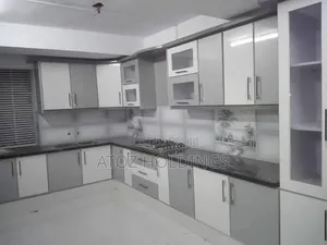 Kitchen Cabinets/Reagan's Kitchen Cabinet 945,000/- Per Running Meter