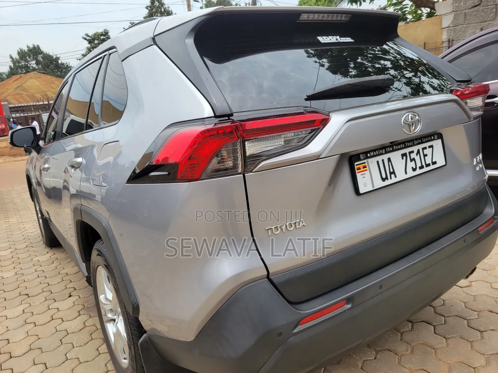 Toyota RAV4 Limited FWD 2020 Silver