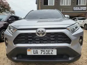 Toyota RAV4 Limited FWD 2020 Silver