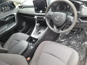 Toyota RAV4 Limited FWD 2020 Silver