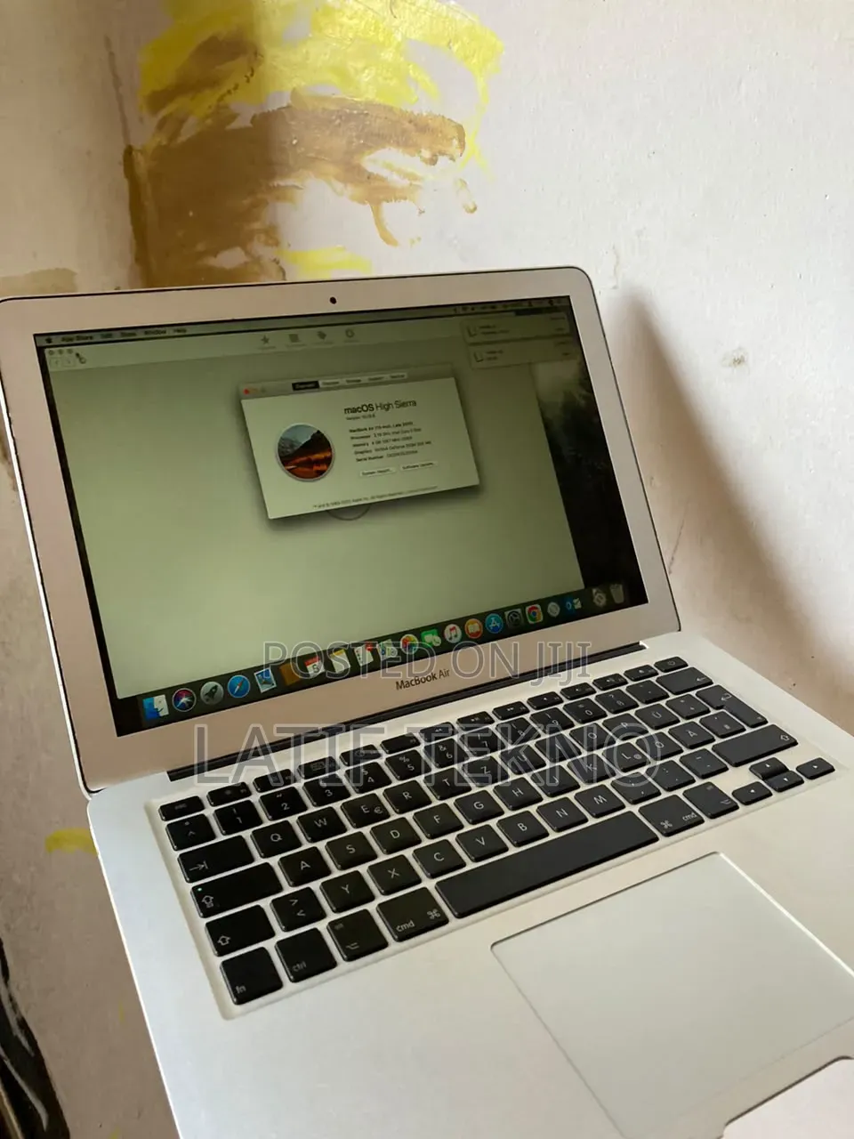 Laptop Apple MacBook Air 4GB Intel Core i3 SSD 256GB