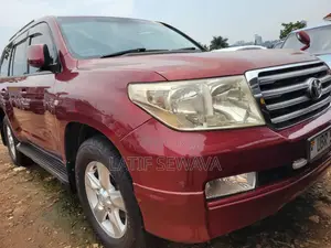 Toyota Land Cruiser 4.6 V8 ZX 2012 Maroon