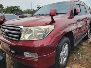 Toyota Land Cruiser 4.6 V8 ZX 2012 Maroon
