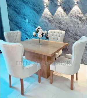 Mini Dining Dressed
