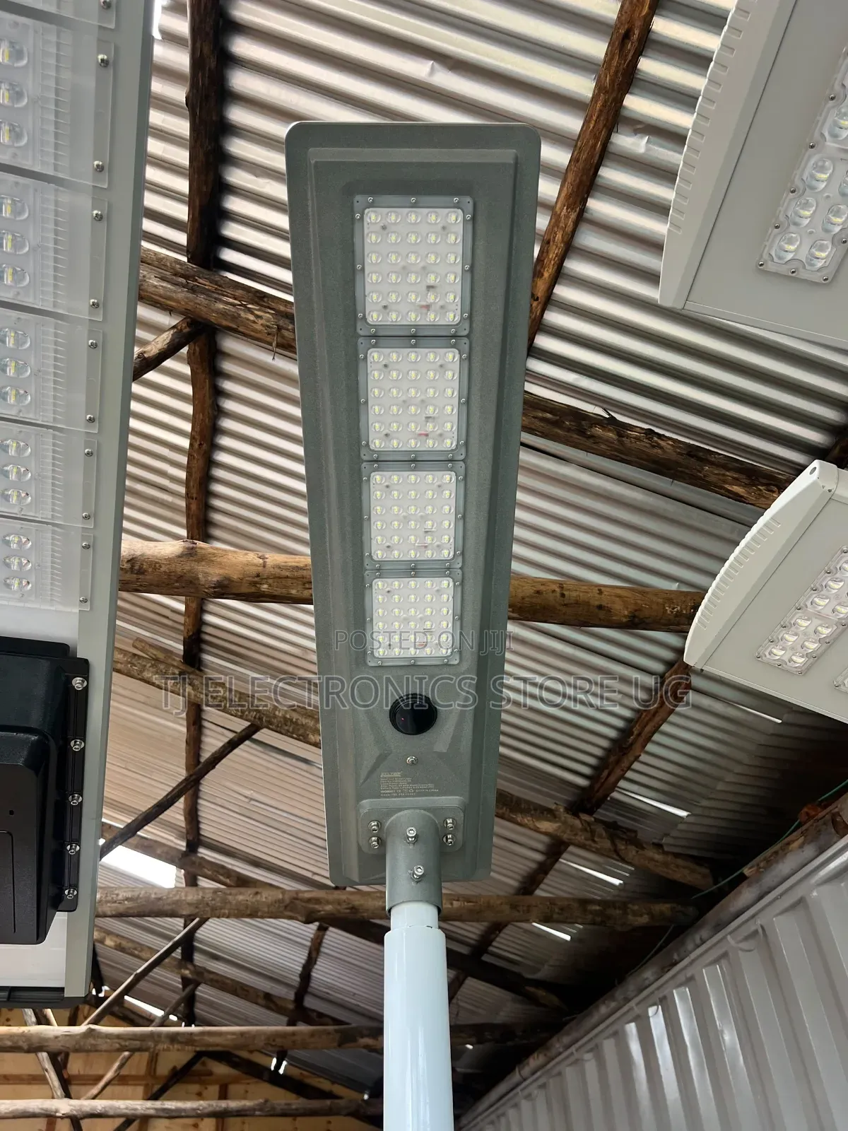 *400W Solar LED Street Light*