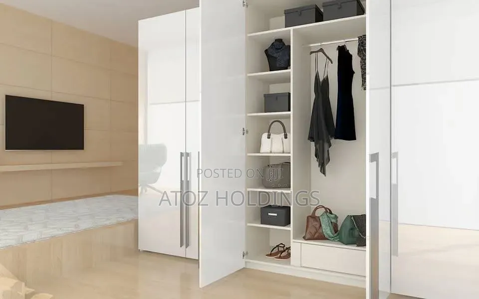 Wardrobes/Valencia Wardrobes in Any Colour 915,000/- Per Running Meter