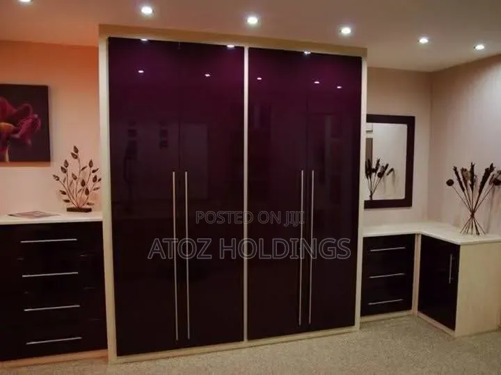 Wardrobes/Valencia Wardrobes in Any Colour 915,000/- Per Running Meter