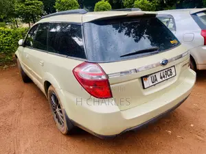 Subaru Outback Automatic 2005 Gold