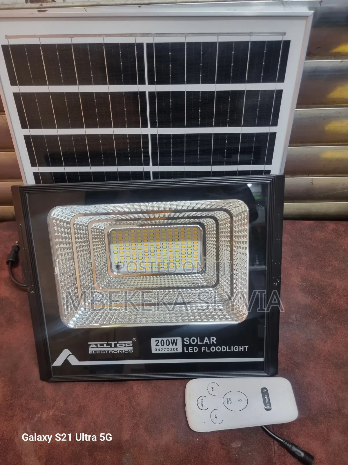 Solar Flood Light/ 200Watts Solar Led Light With Remote White Warm