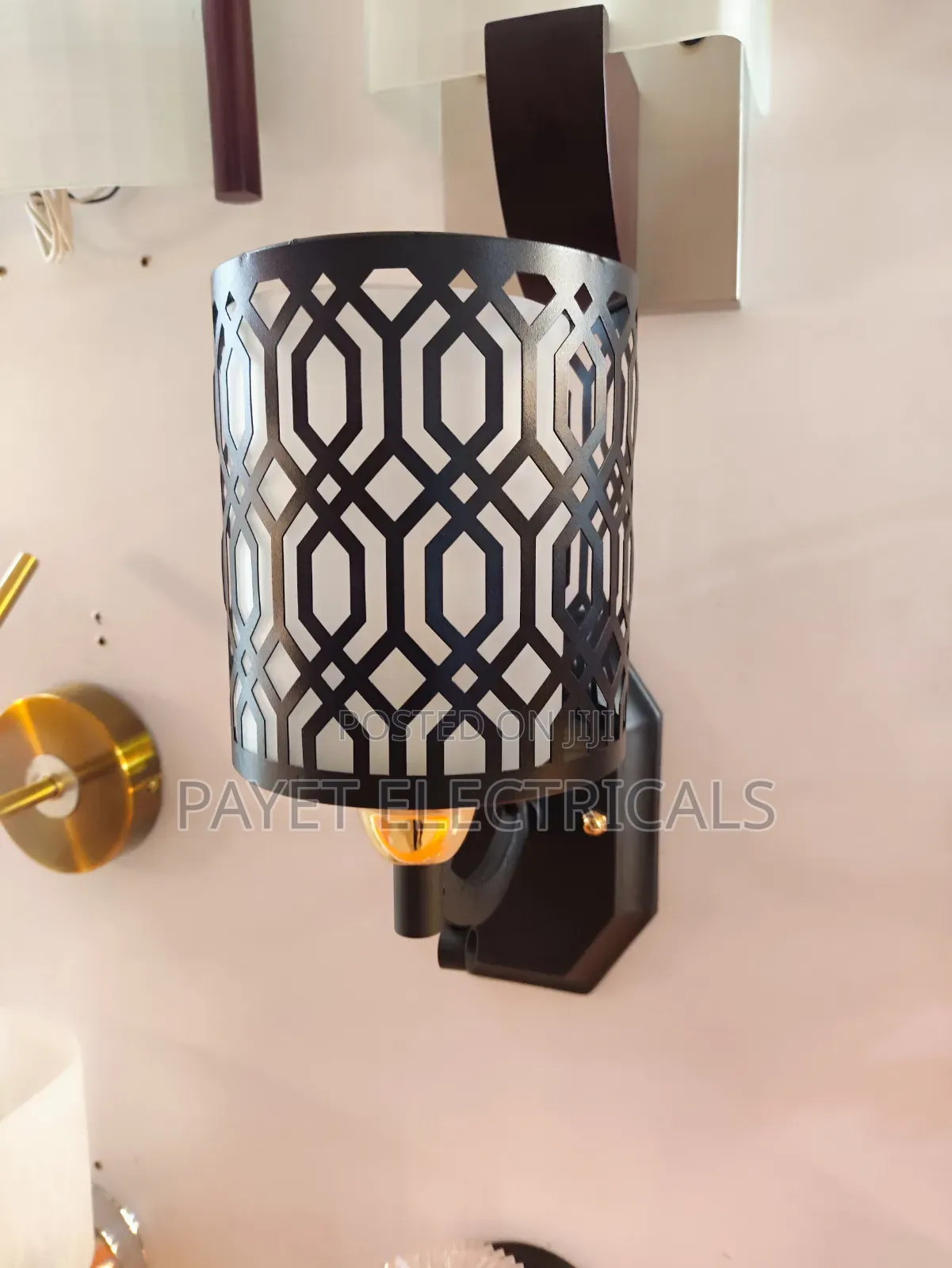 Wall Lamp Holder With Black and Gold