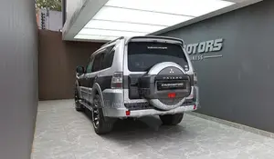 Mitsubishi Pajero 2011 Silver