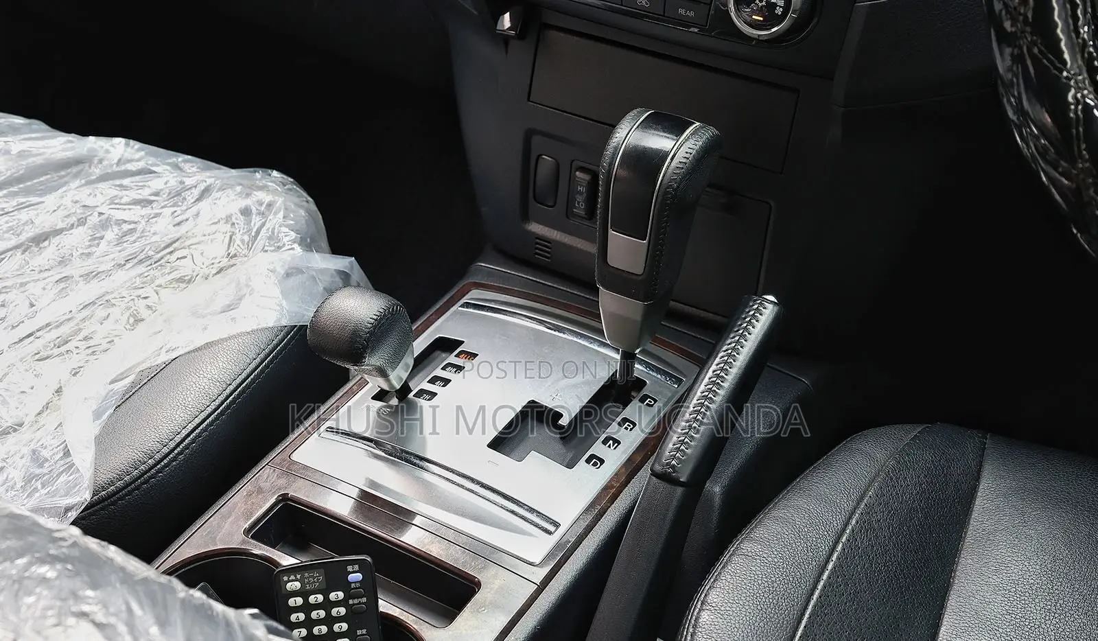 Mitsubishi Pajero 2011 Silver