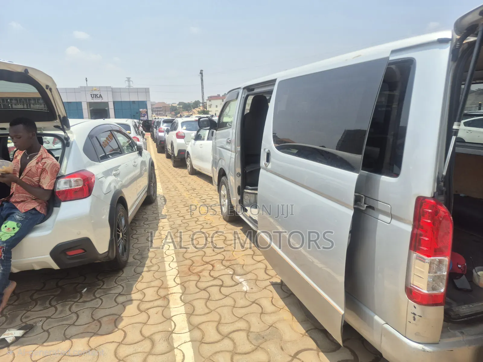 Toyota HiAce 2014 Silver