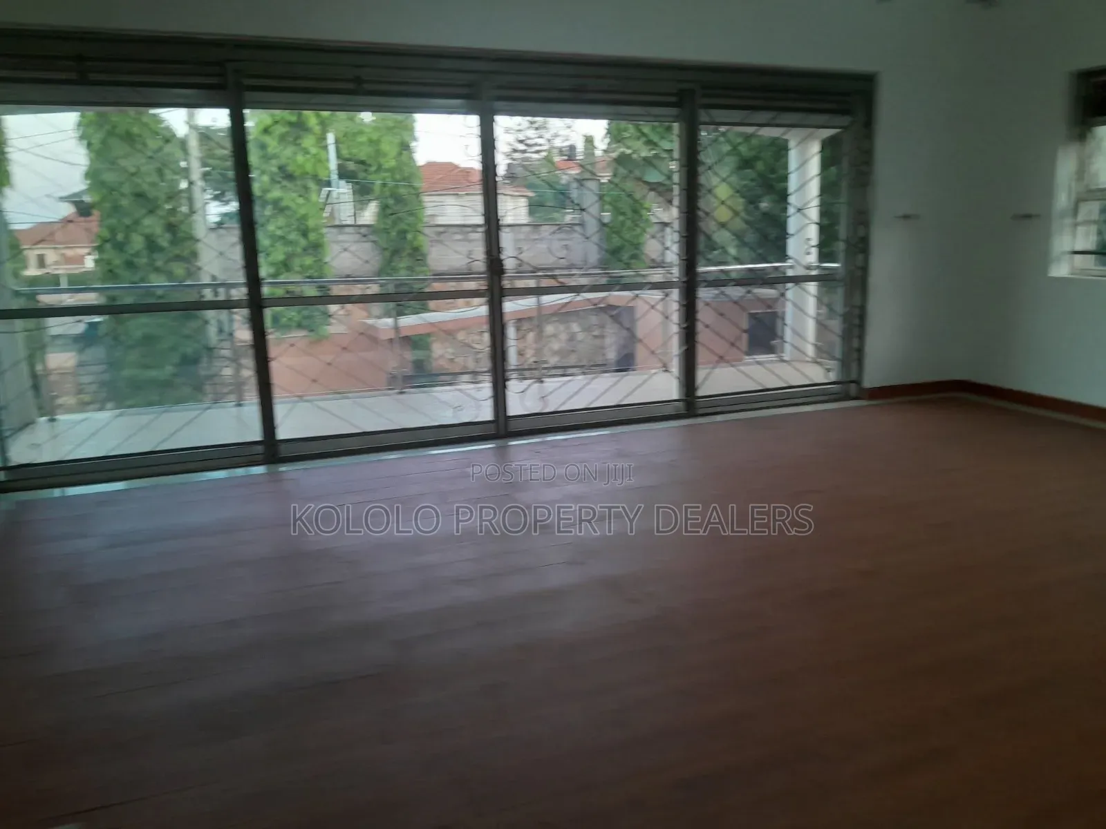 5bdrm Mansion in Buziga, Central Division for rent