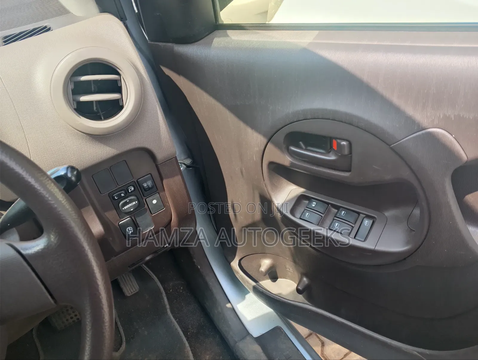 Toyota Passo 2013 Silver