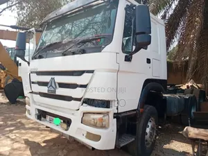 Sinotruck Tractor Head