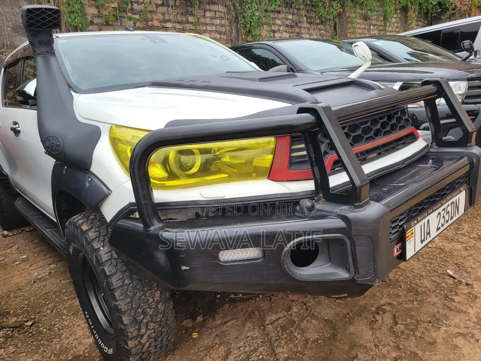 Toyota Hilux Revo Double Cab Deisel 2.8 RWD 2016 White