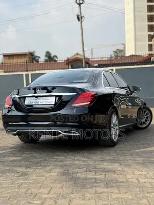 Mercedes-Benz C200 2018 Black