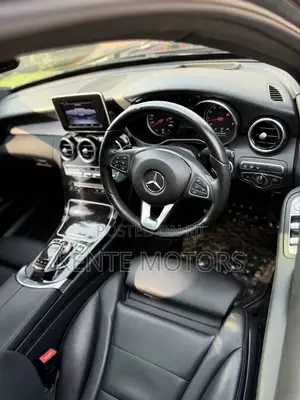 Mercedes-Benz C200 2018 Black