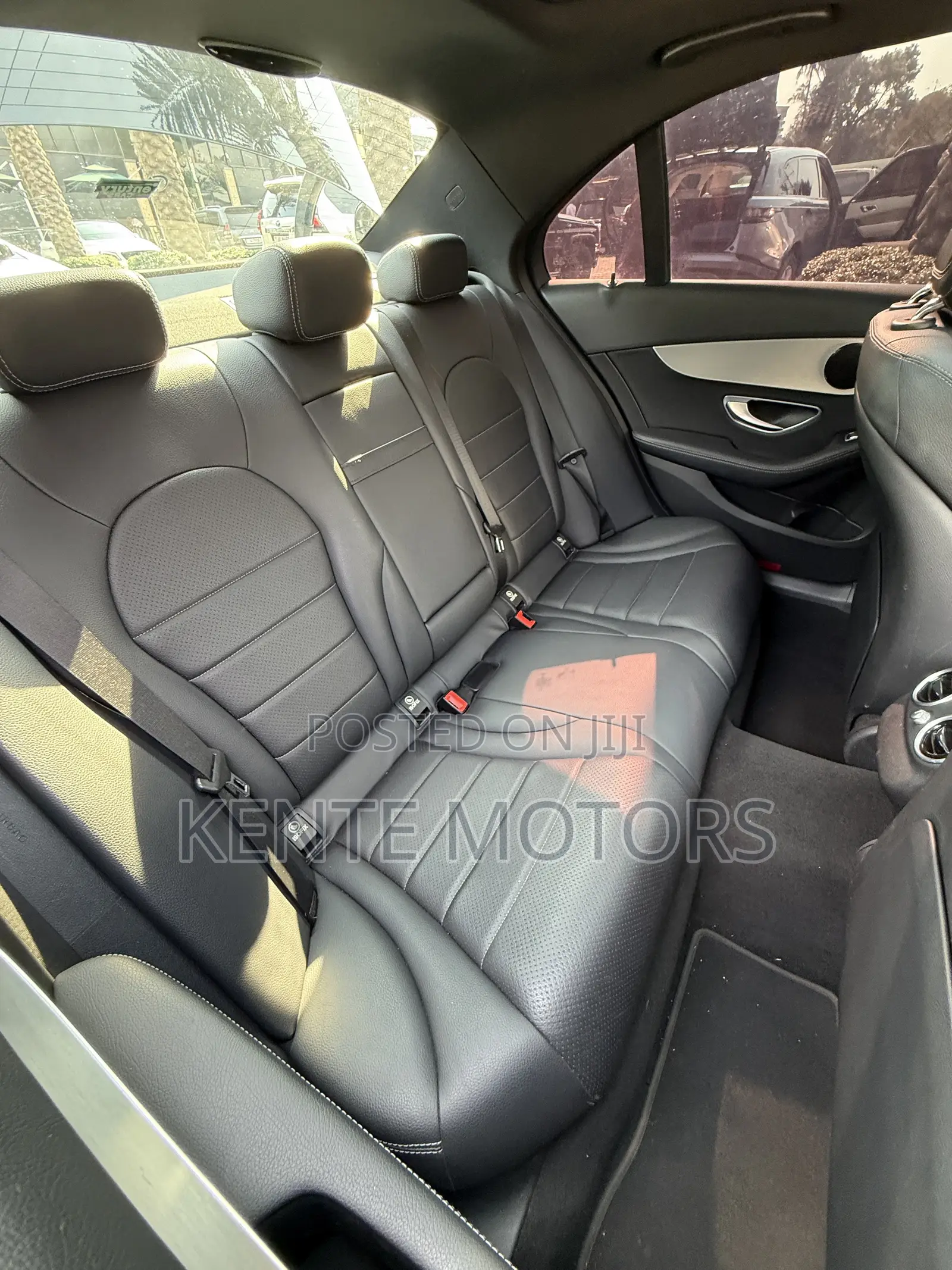 Mercedes-Benz C200 2018 Black