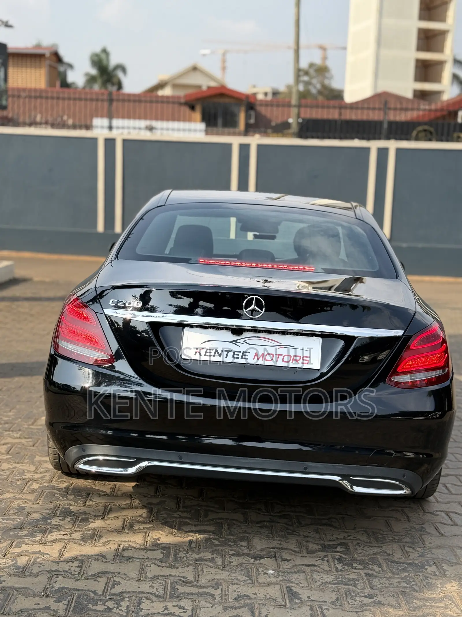 Mercedes-Benz C200 2018 Black
