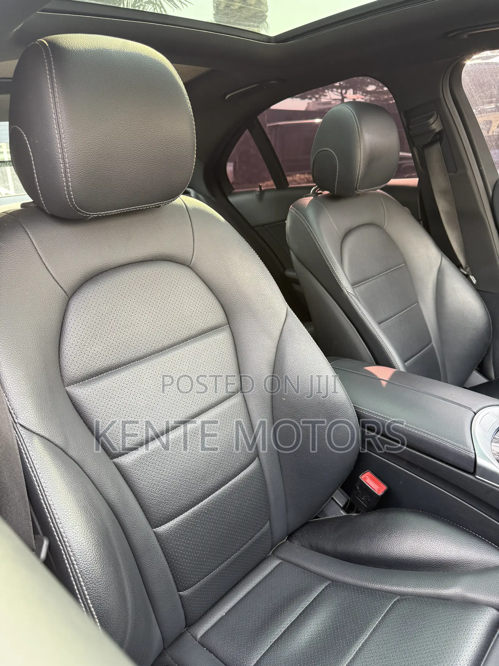 Mercedes-Benz C200 2018 Black