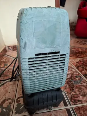 Makita AC660 Portable Oil-Less Air Compressor