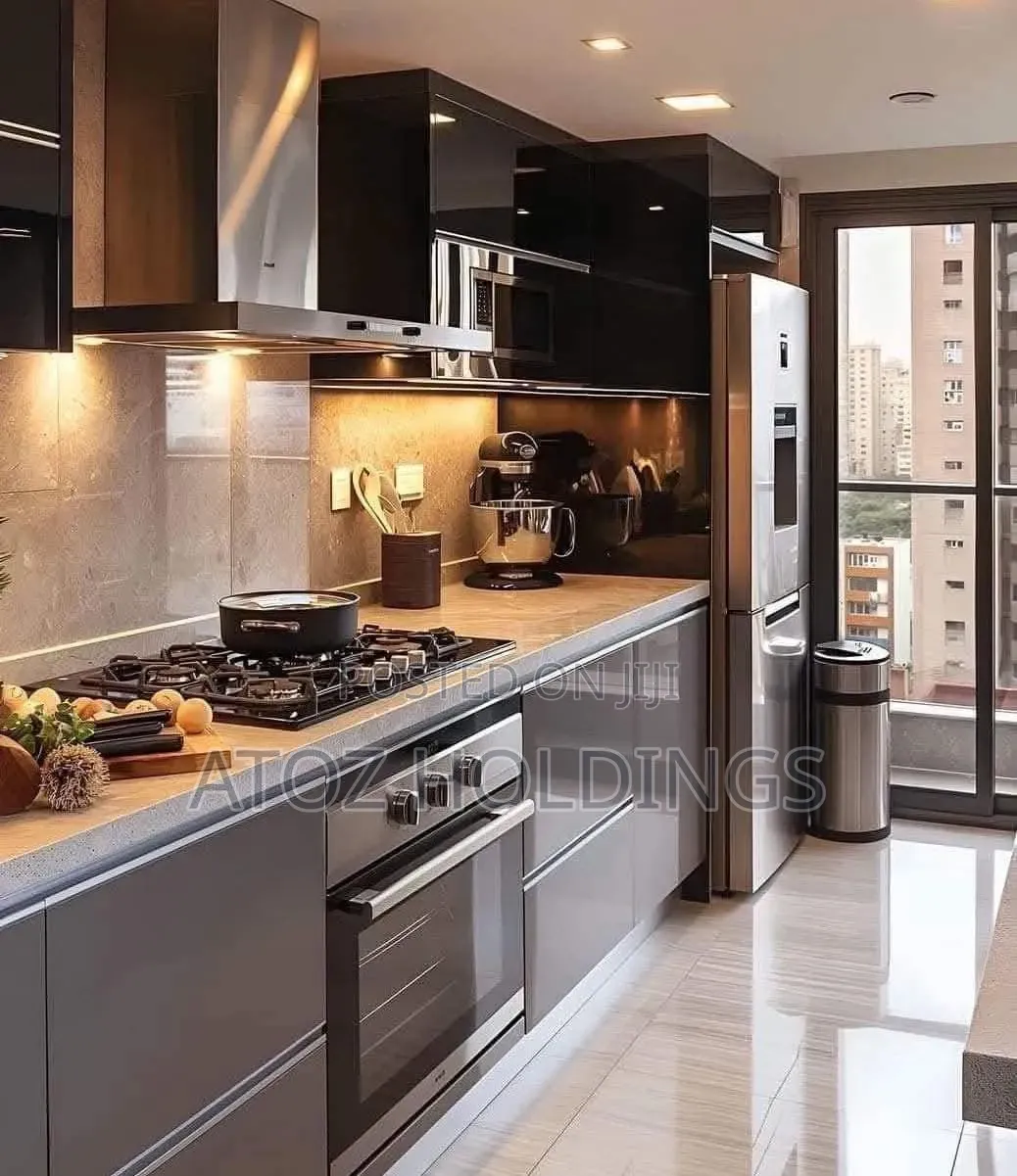 Kitchen Cabinets/Italian Kitchen Cabinet 945,000/- Per Running Meter