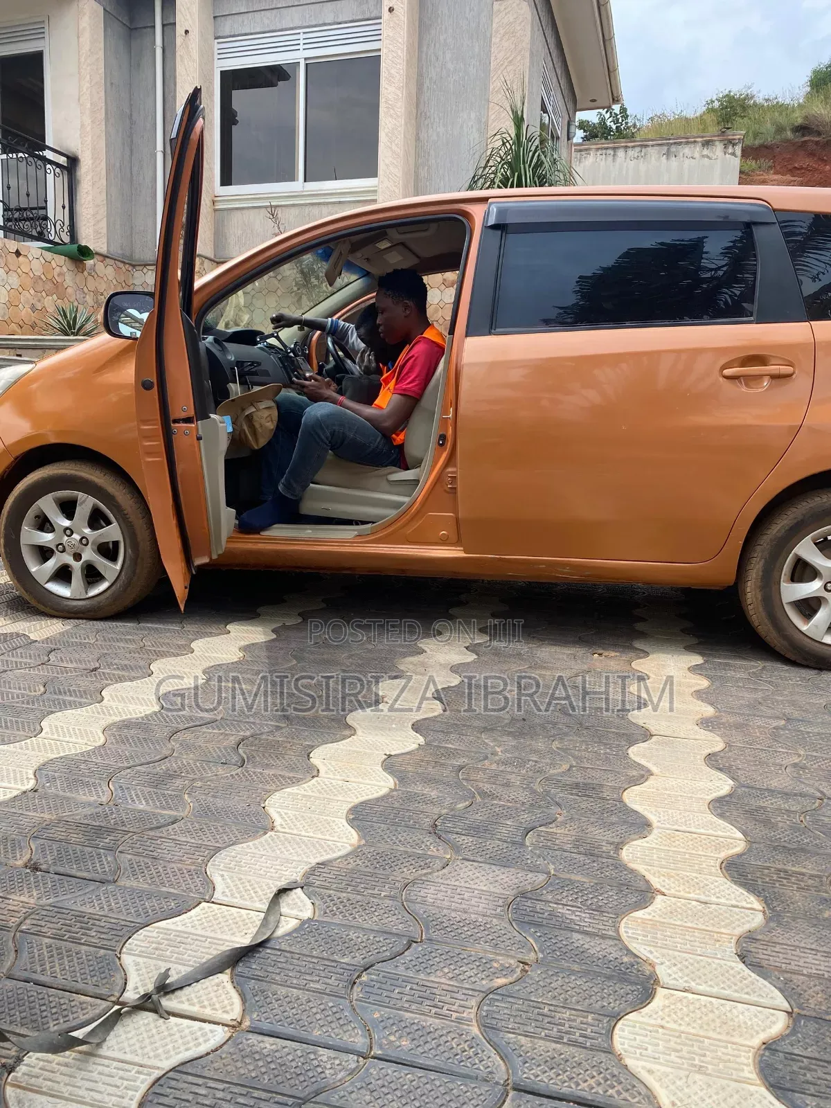 Toyota Passo 2015 Orange