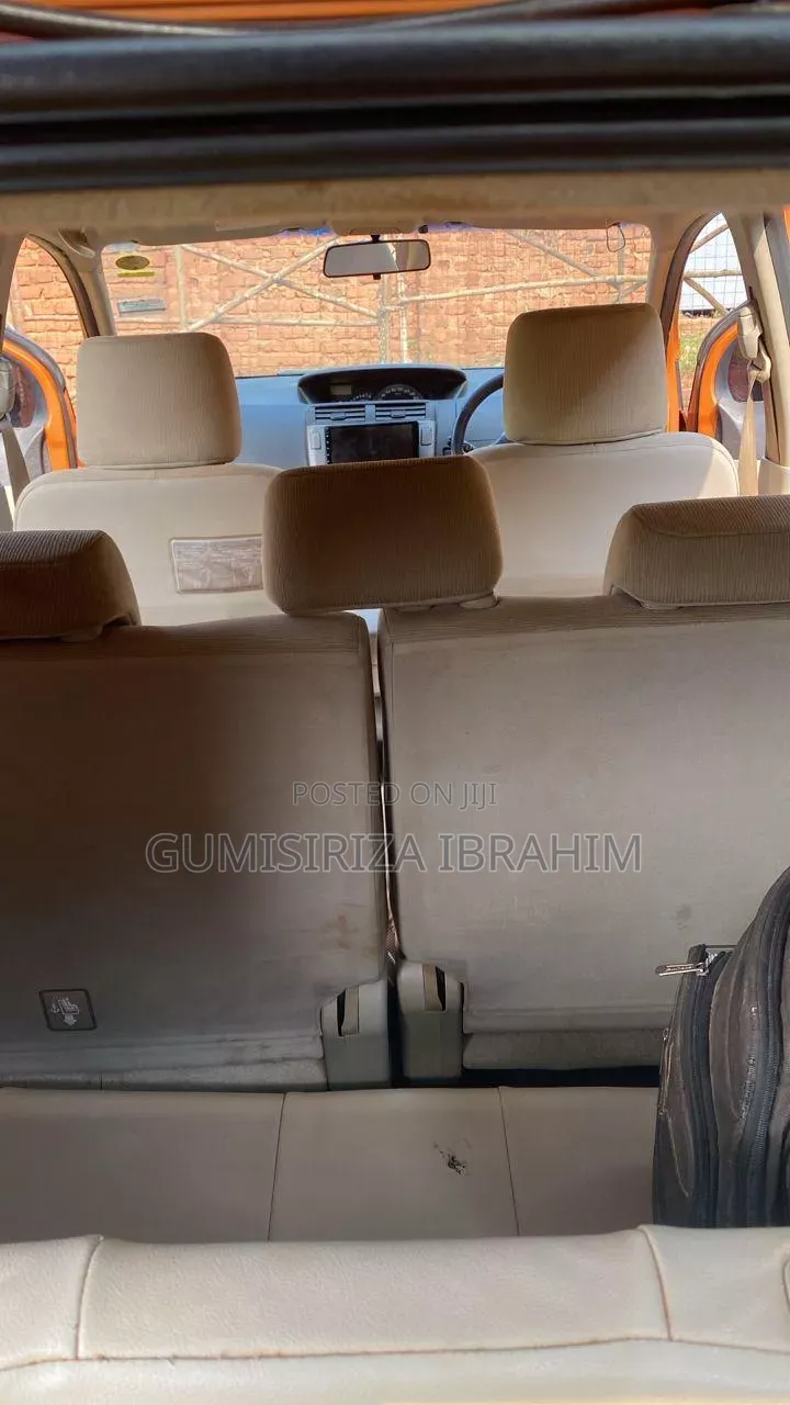 Toyota Passo 2015 Orange