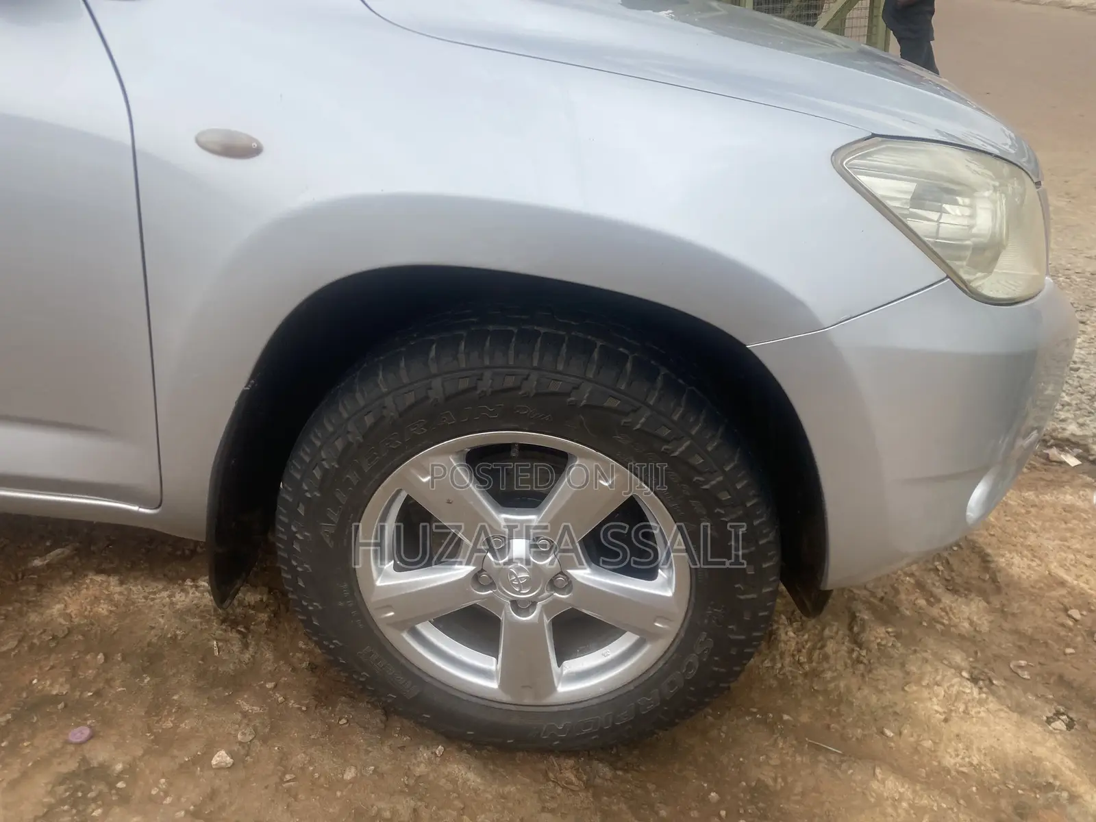 Toyota RAV4 2011 White