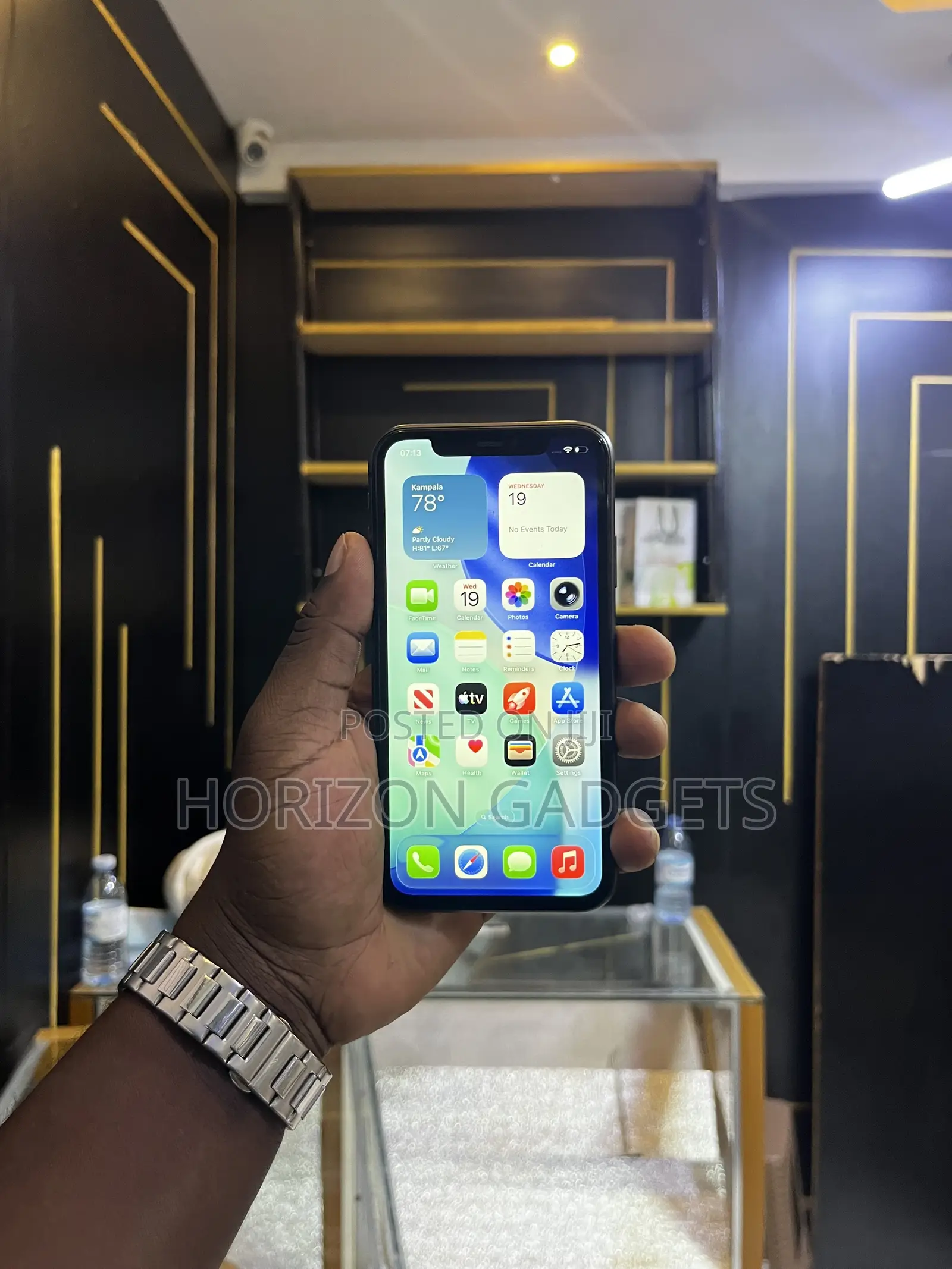 Apple iPhone 11 64 GB Black